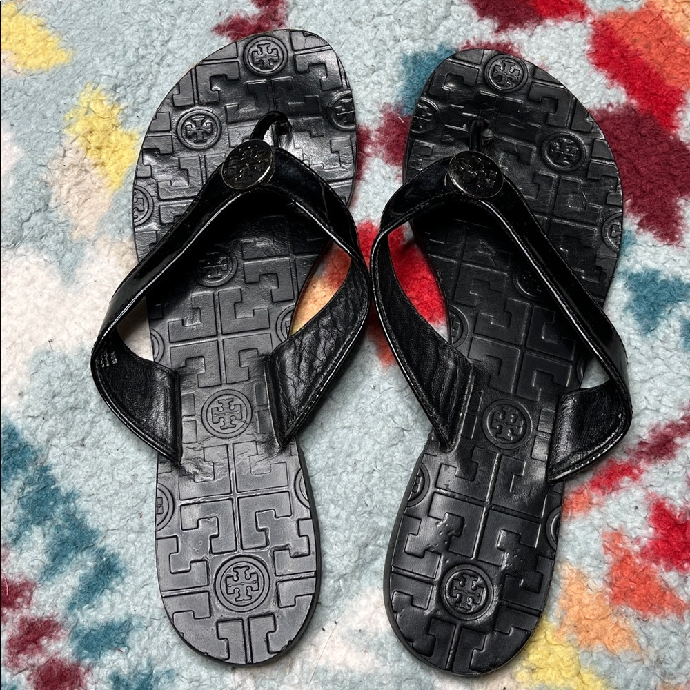 Tory Burch Thora logo black flip flops - Picture 6 of 8